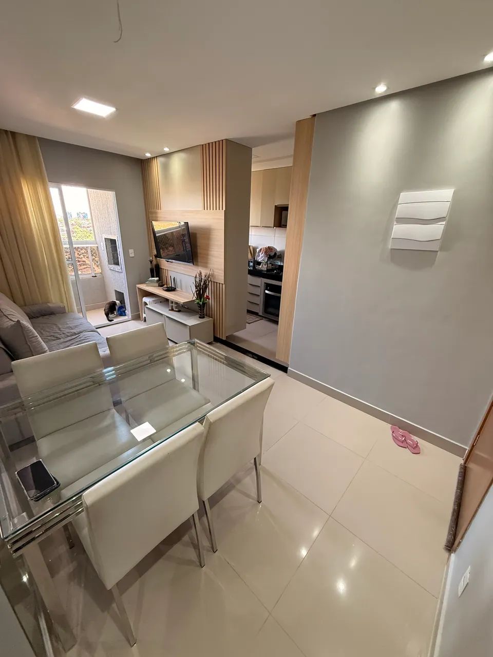 Vendo Apt Horizontes do Litoral, com planejados, Andar Alto - Foto 4