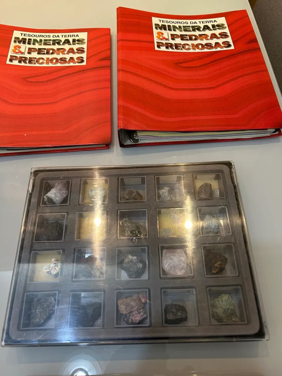 Coleção tesouros da terra, minerais e pedras preciosas 