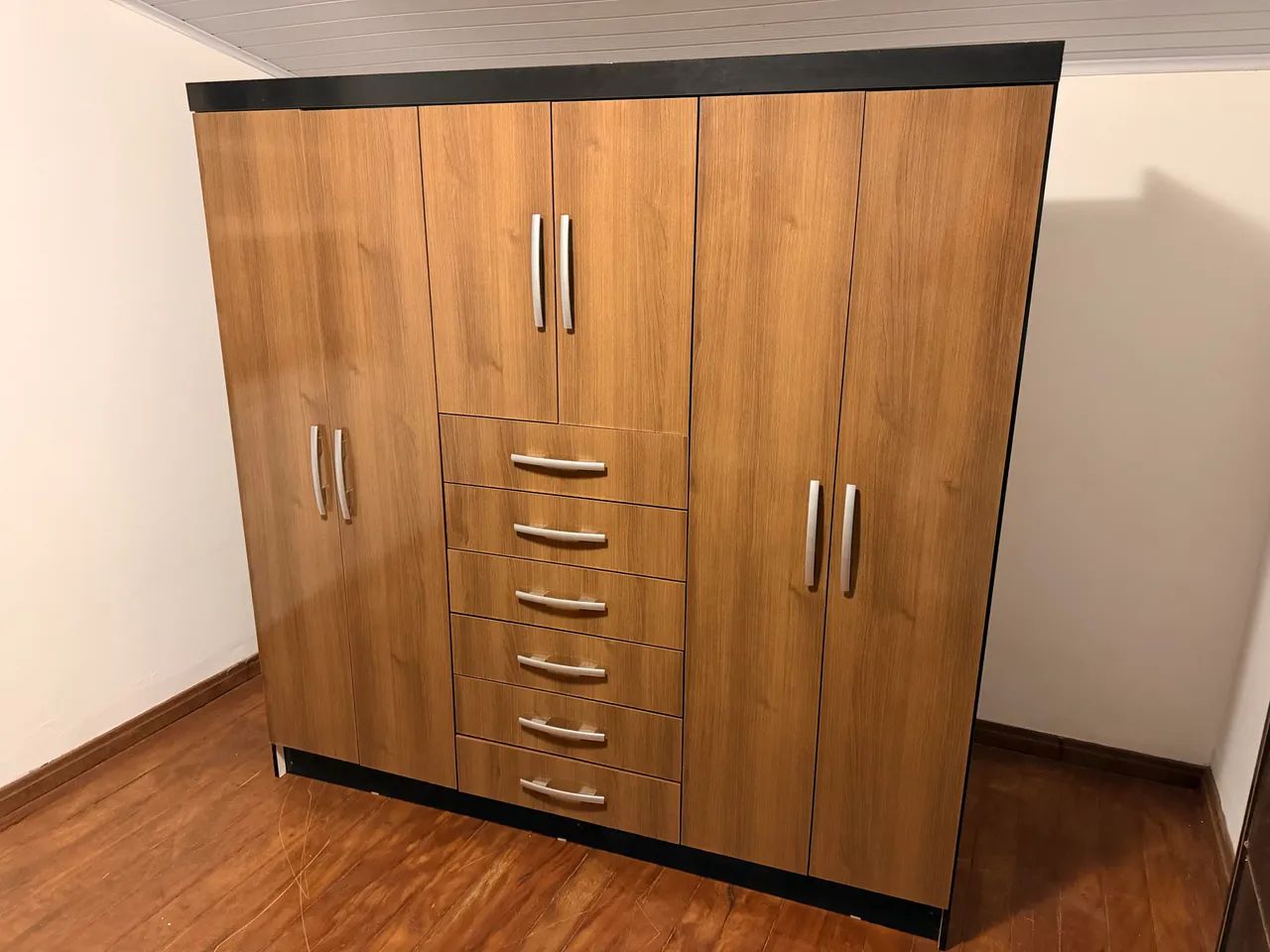 GUARDA ROUPA 6 PORTAS + 6 GAVETAS  - Foto 4