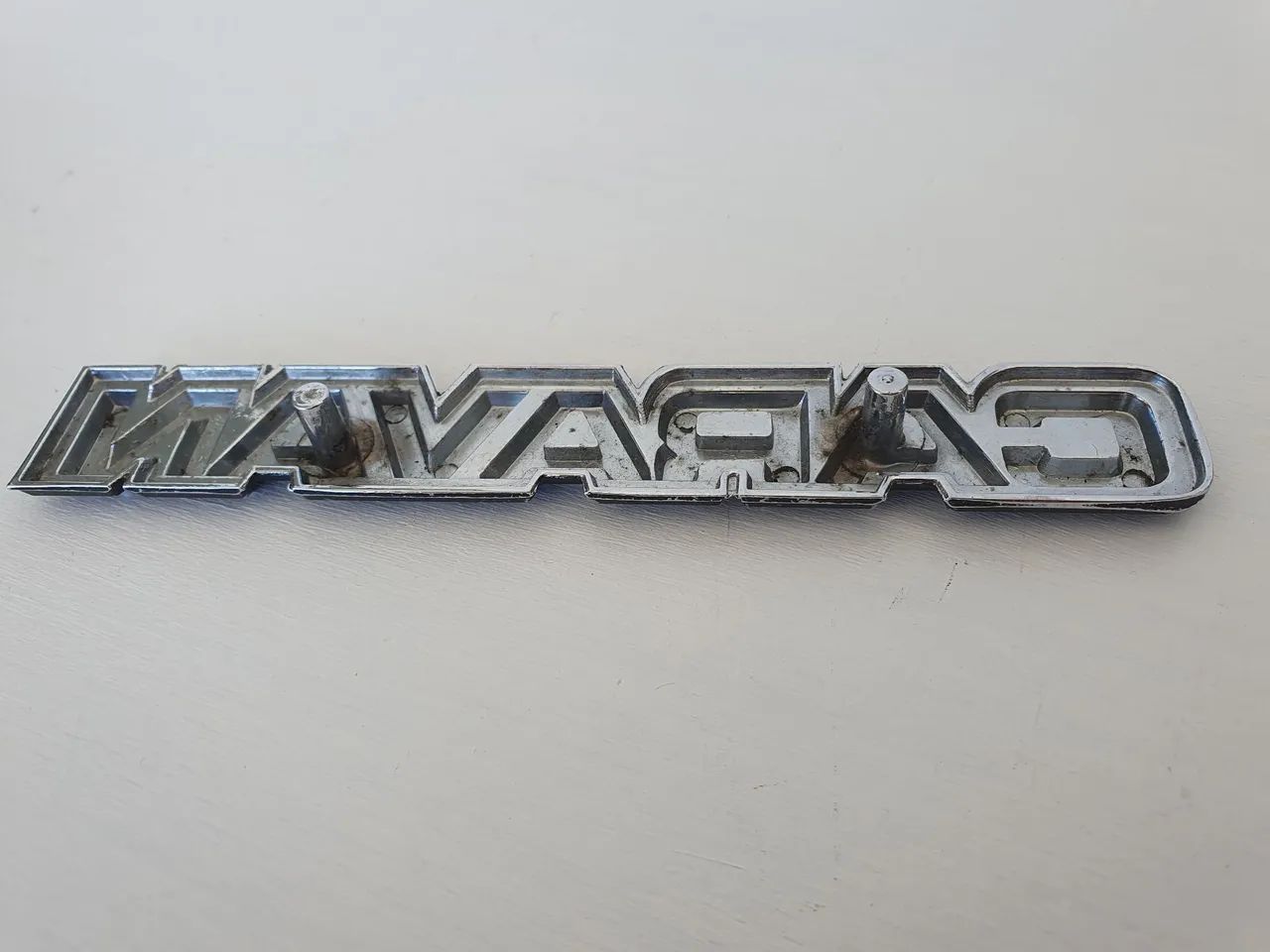 Emblema Caravan Antigo Metal - Foto 4