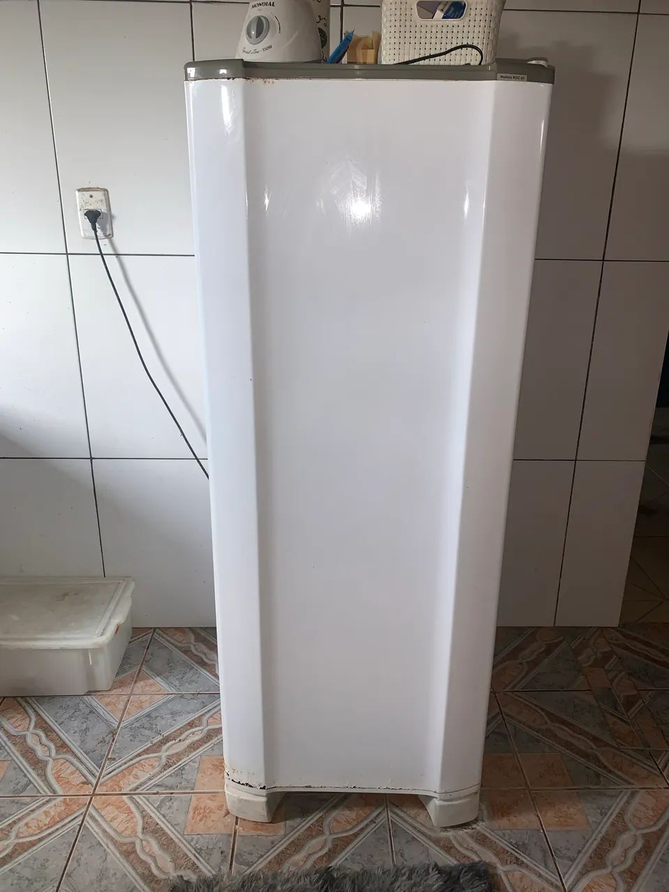 Vendo geladeira esmaltec - Foto 4