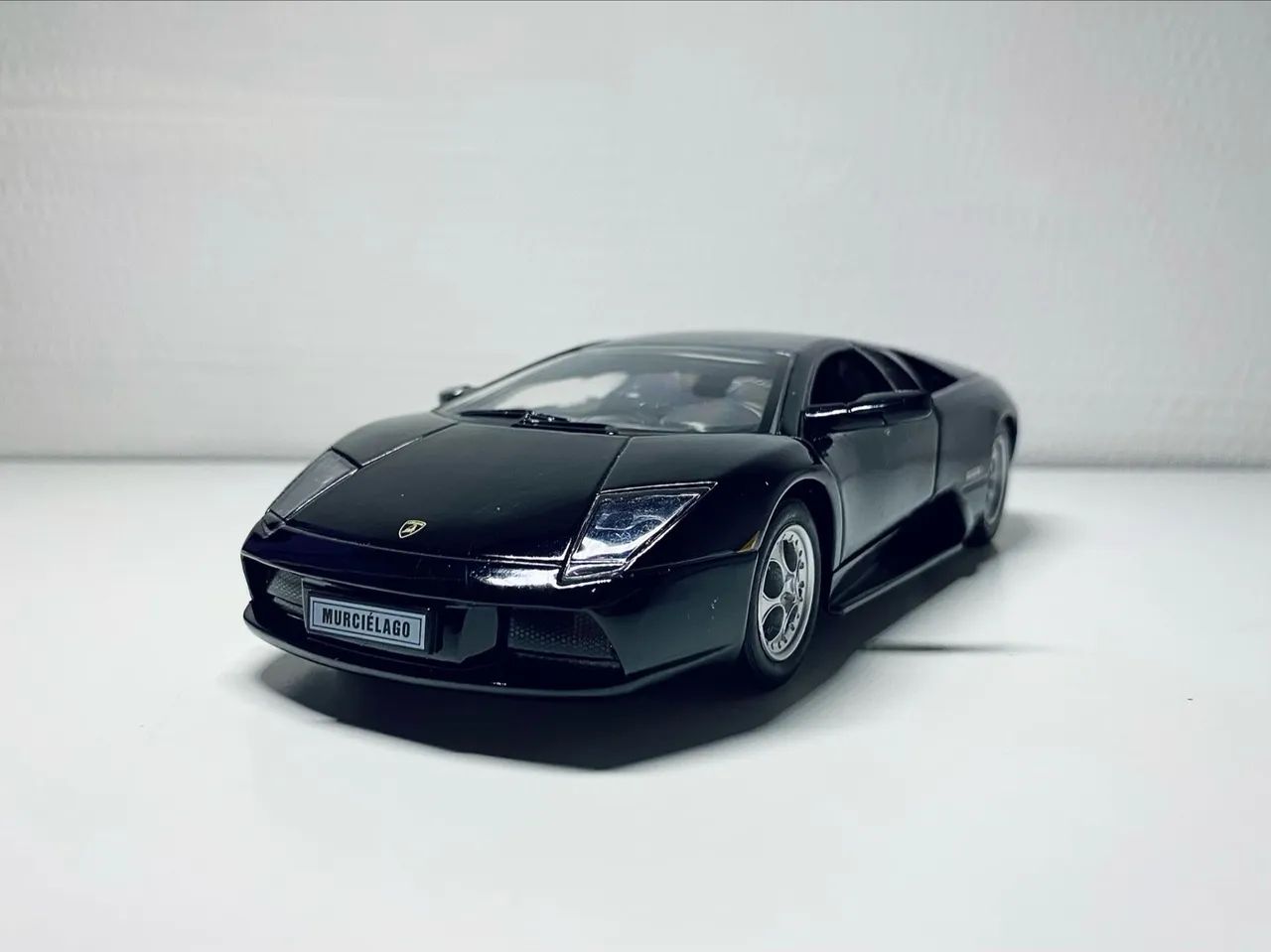 Miniatura Lamborghini Murciélago 1:24 Welly