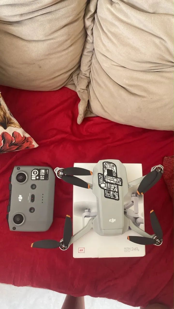 DJI Mini 4K: compacto, câmera 4K e controle remoto - Foto 4