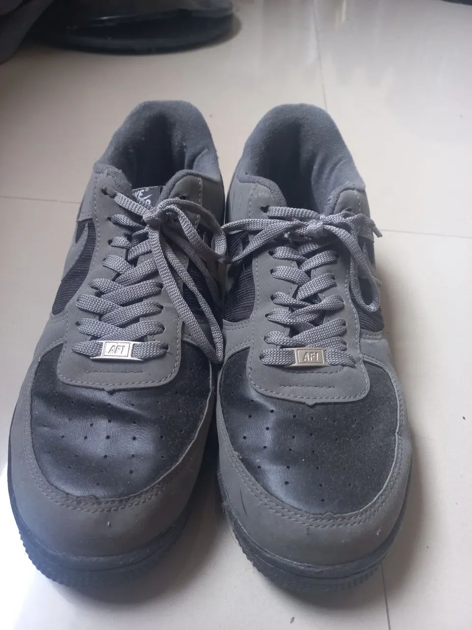 tênis Nike Air Force One cinza - Foto 4