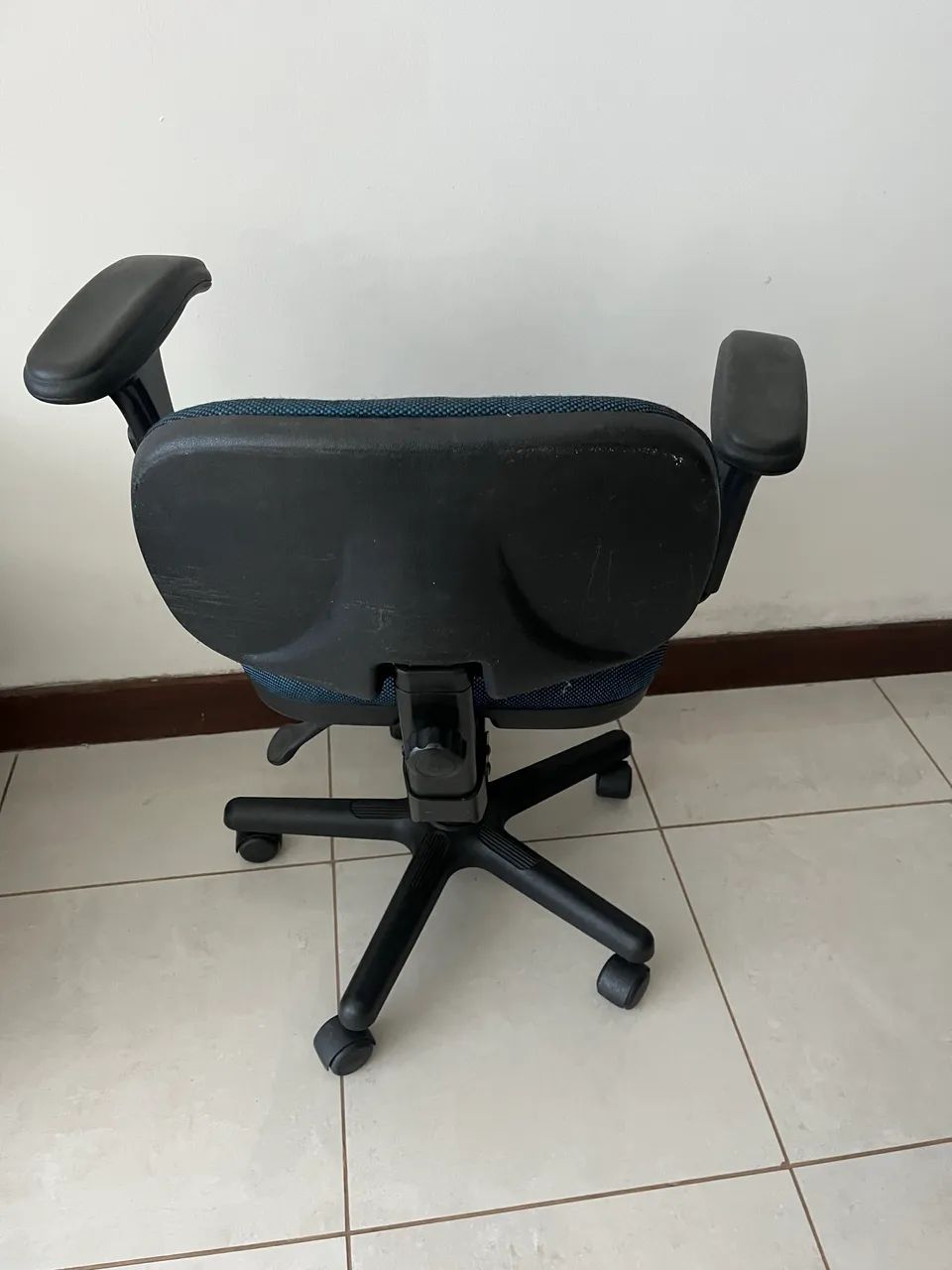Cadeira de Escritório  - Foto 4