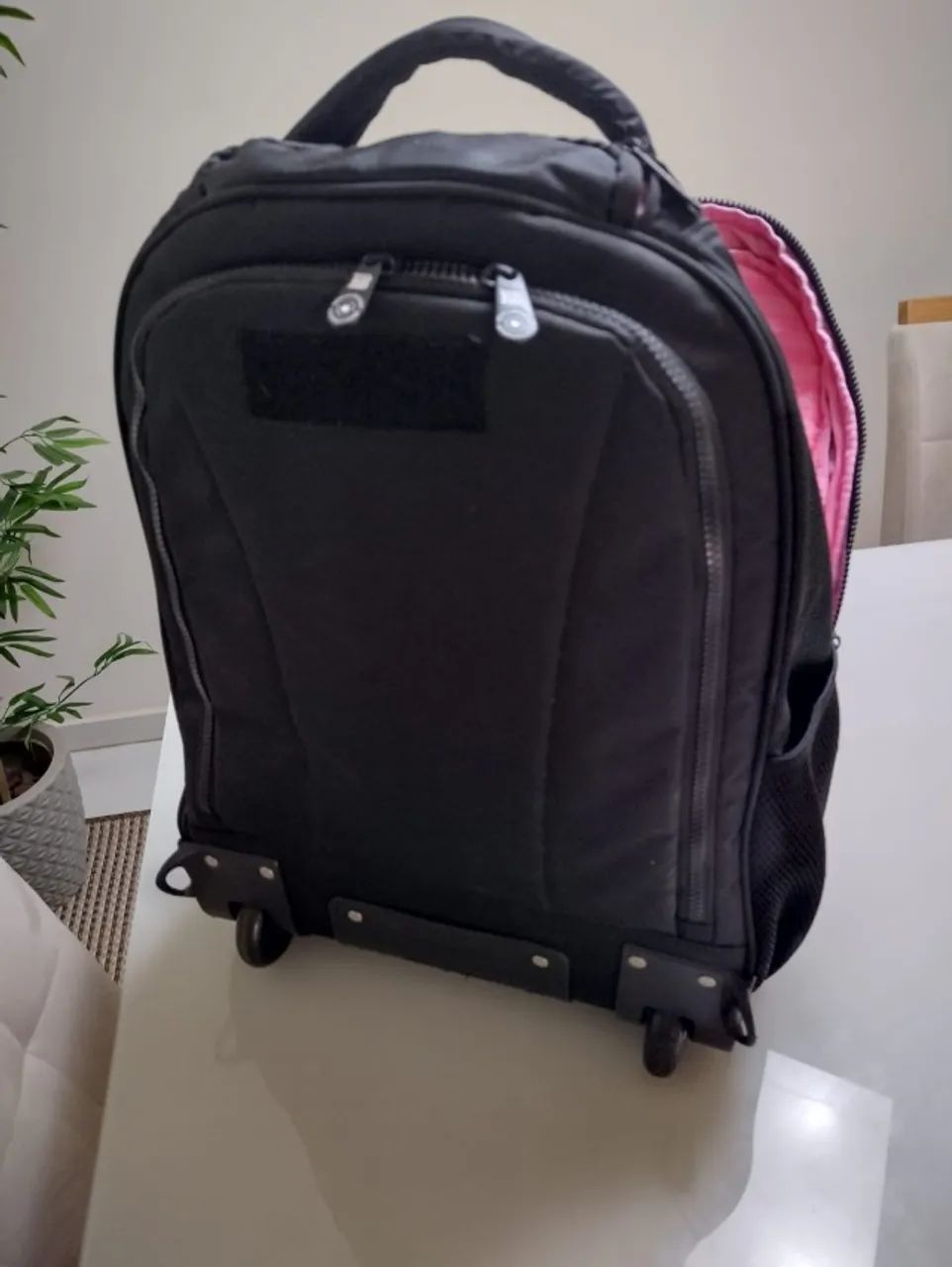 Mochila Carrinho E Costas Preta Rebecca Bonbon - Foto 5