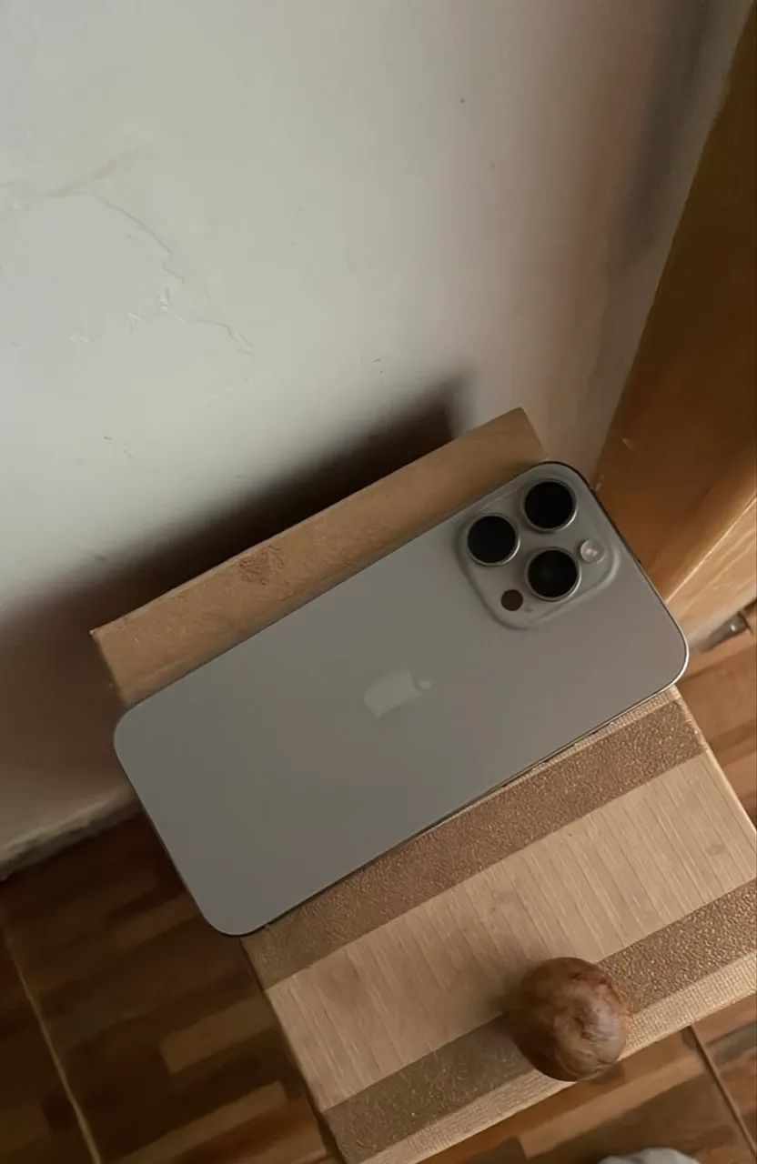 Iphone 16 pro max - Foto 2