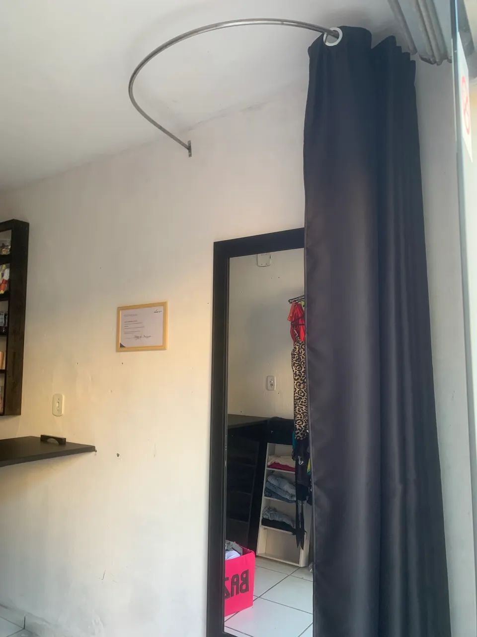 Provador para loja com cortina - Foto 2