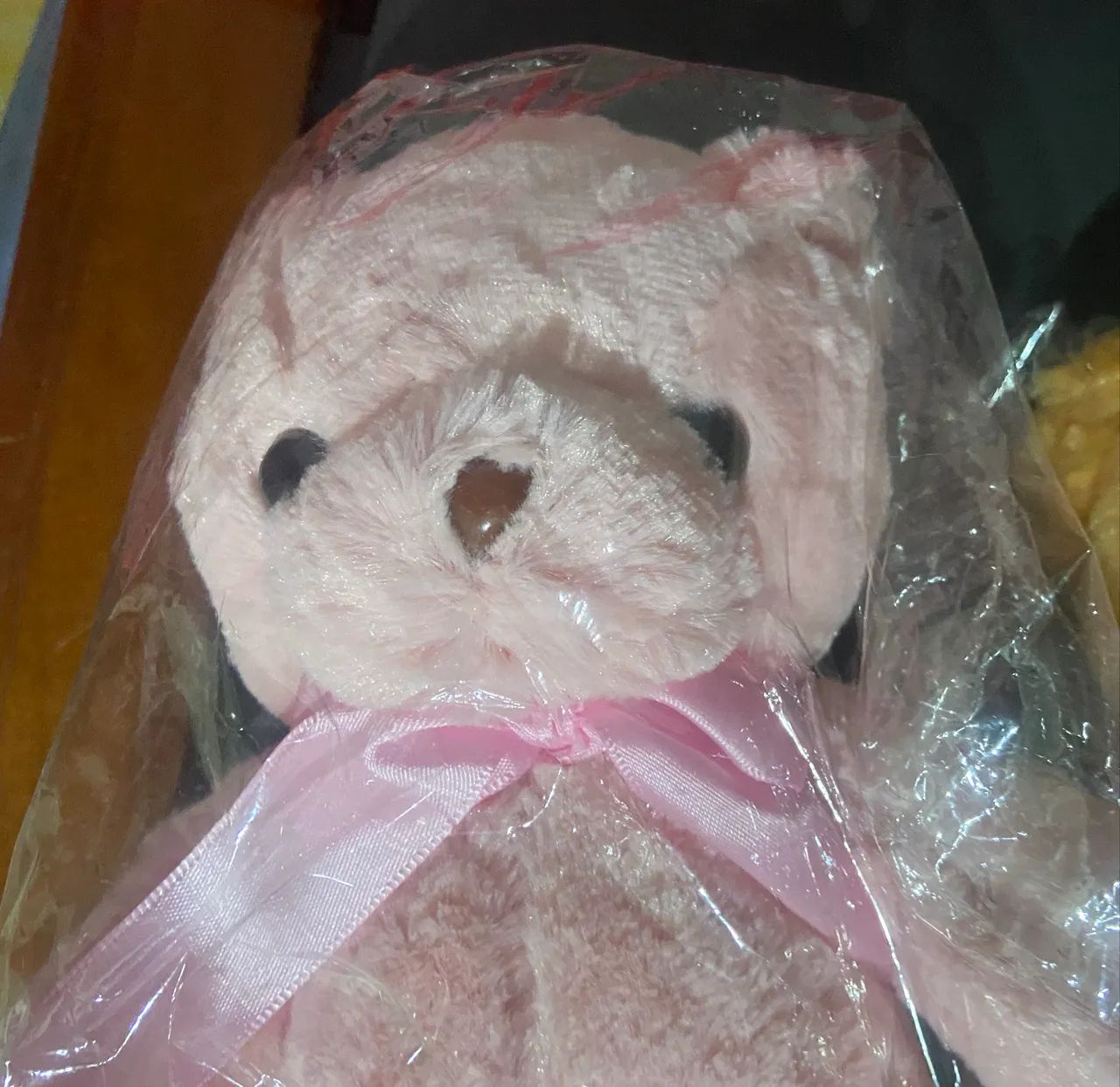 2 ursos de pelúcia rosa e marrom 30 cm - Foto 2