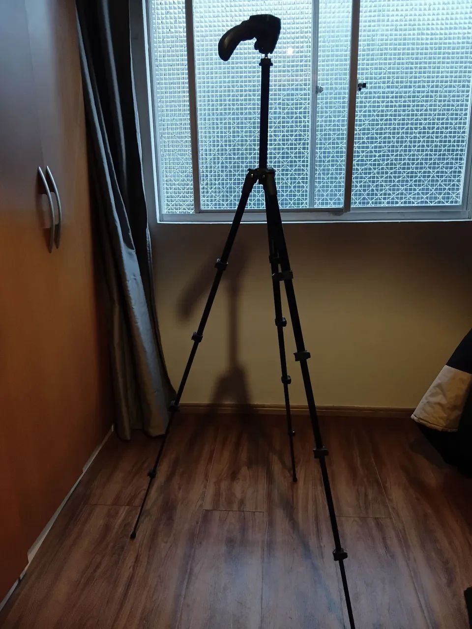 Tripé manfrotto excelente estado - Foto 4