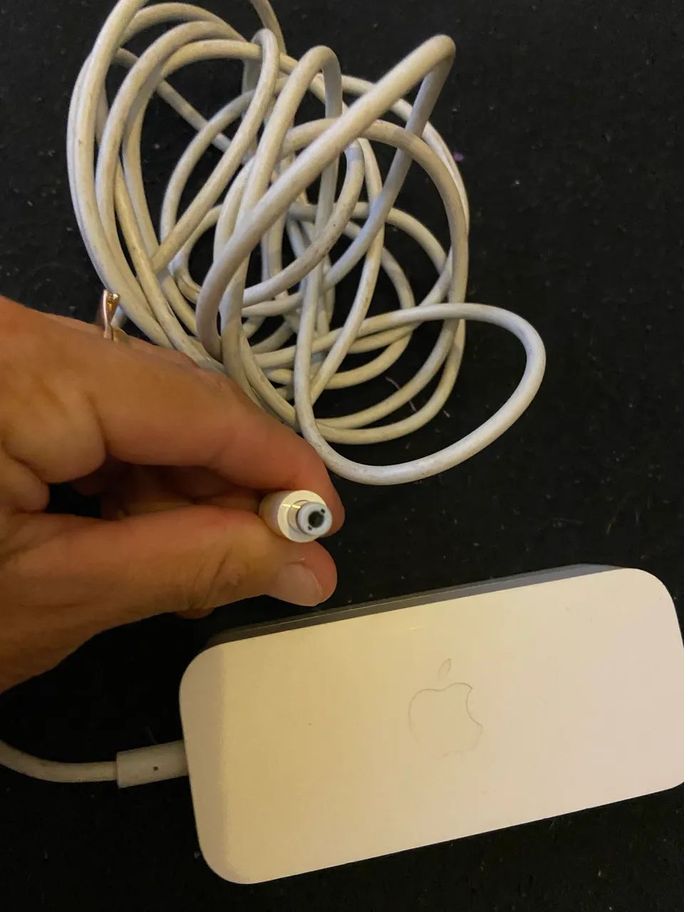 Adaptador de energia Apple  - Foto 4