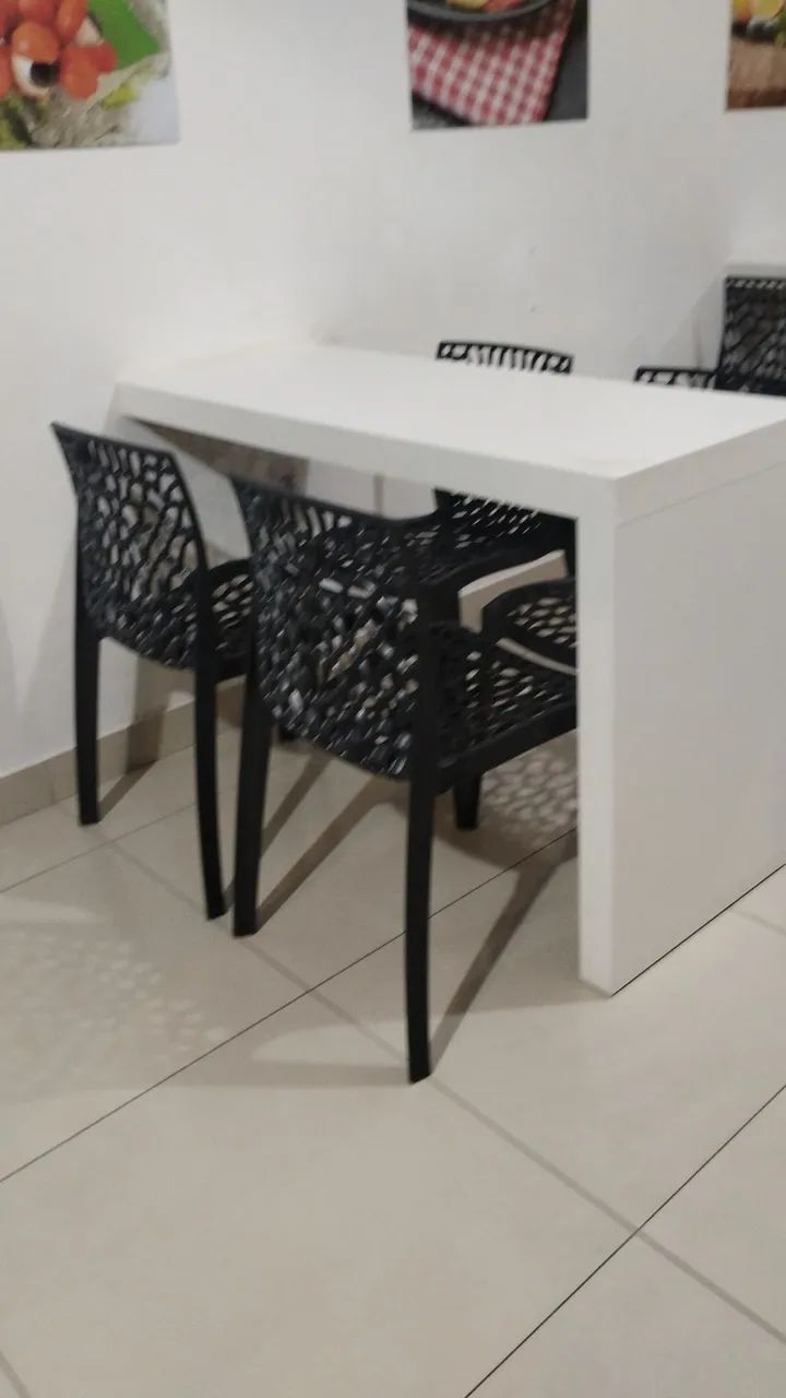  3 Mesas  de canto para lanchonete com 4 cadeiras cada mesa 