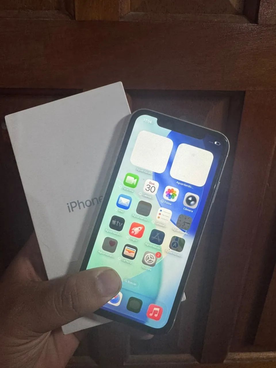 iPhone 11 64gb com caixa - Foto 2