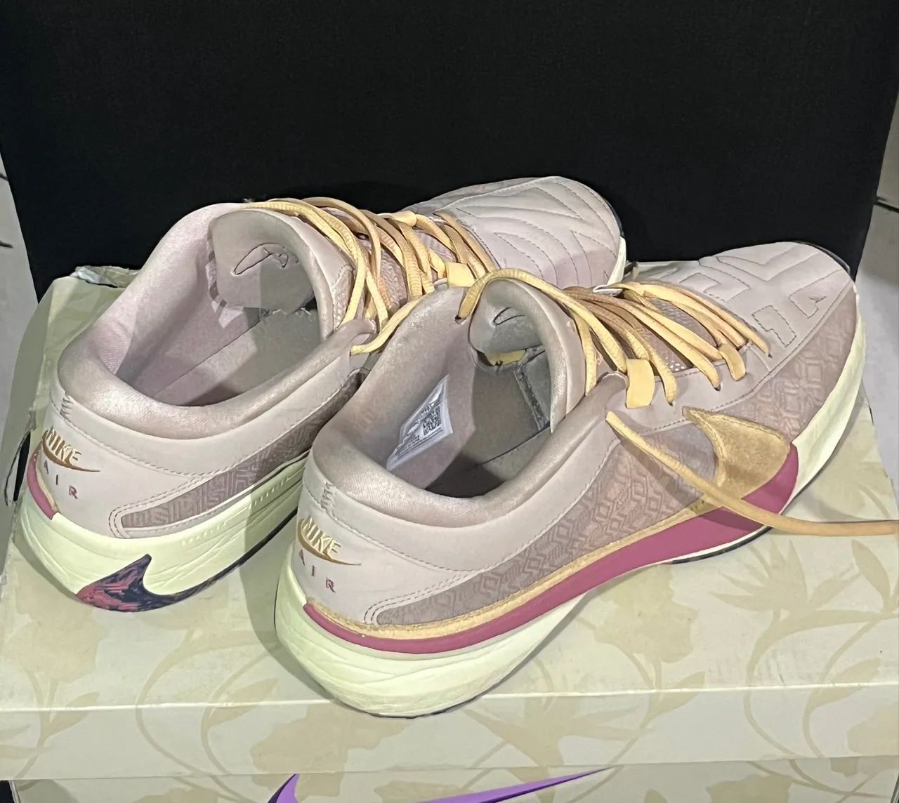 Tênis Zoom Freak 5