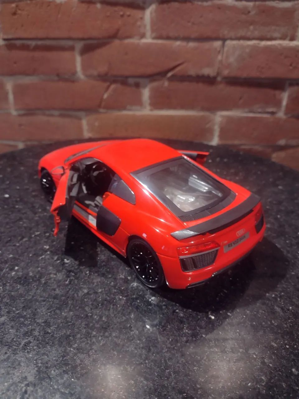 Audi R8 1/18 Maisto 1:18 Jada Burago Autoart Welly Motormax Hotwheels  - Foto 2