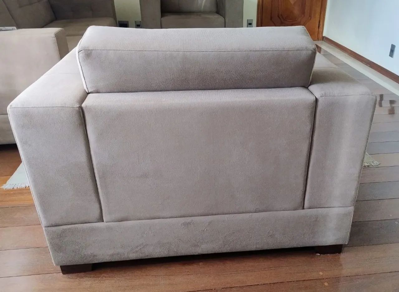 2 Poltronas em Suede Super Novas - Excelente Estado (Vendo Separadas) - Foto 3