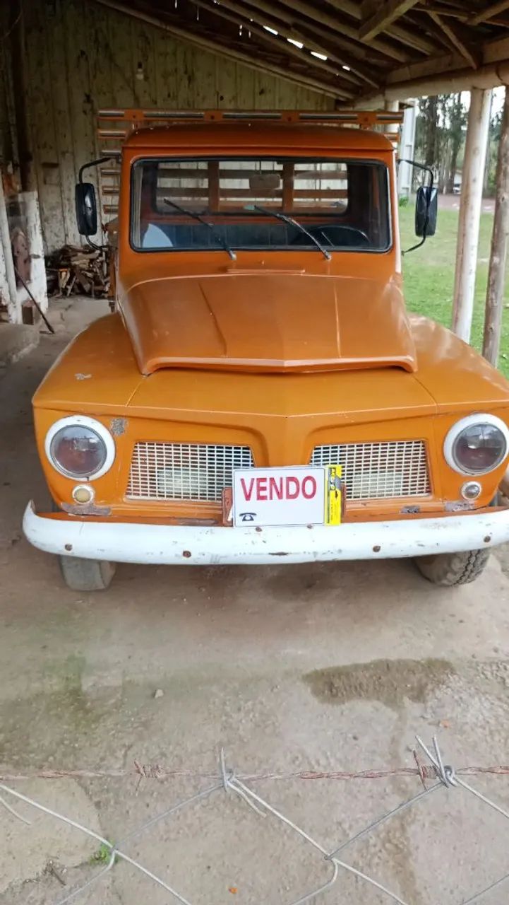 Ford F-75 4X4 2.3 1979