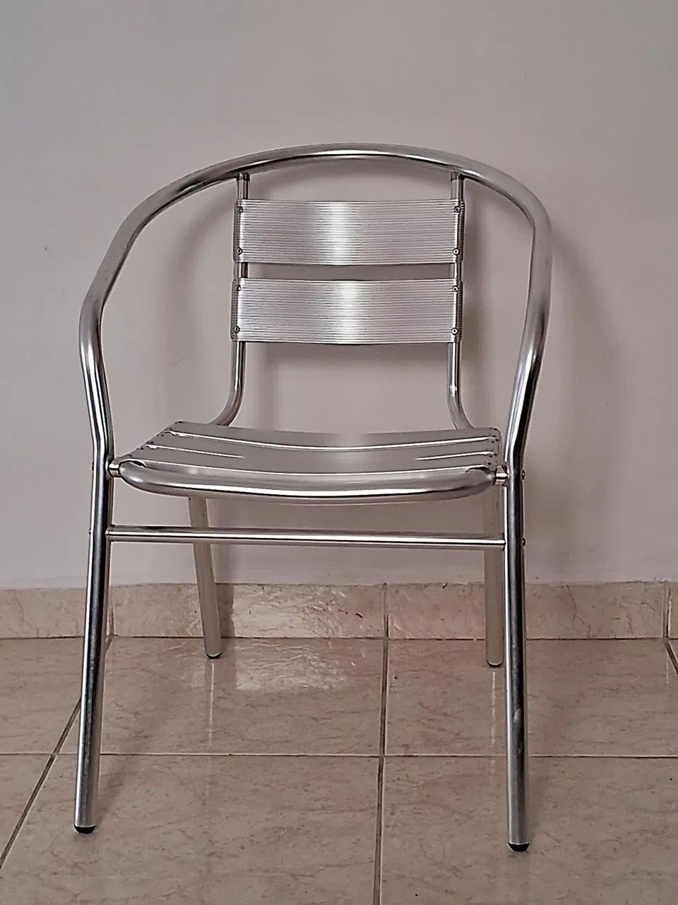 Cadeira de alumínio para banho - Foto 2