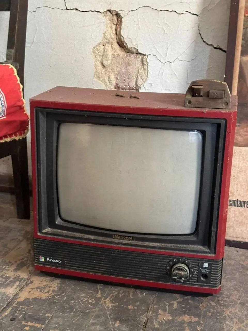 Televisão National Vermelha