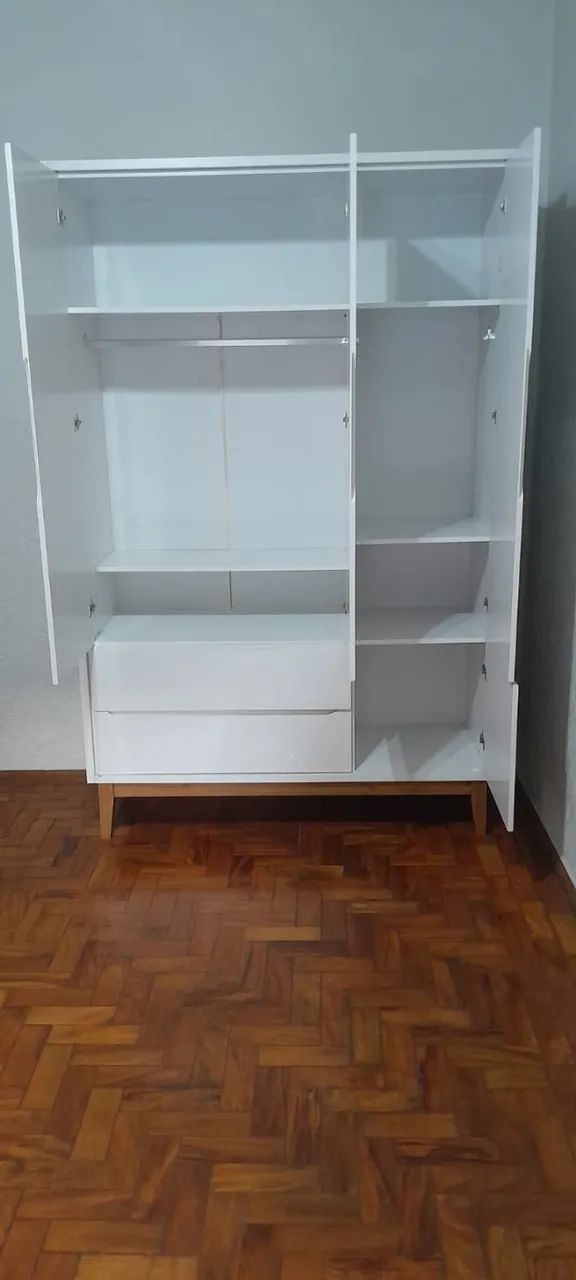 Guarda roupa infantil