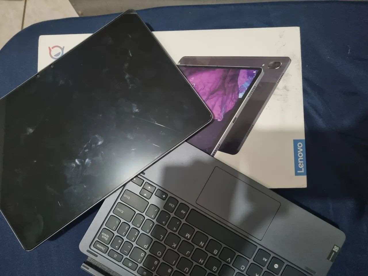 Tablet Lenovo p11 pro oled com defeito na tela