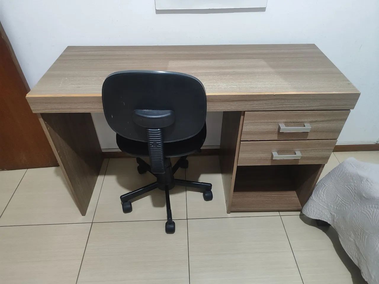 Mesa de estudo com Cadeira giratória  - Foto 4