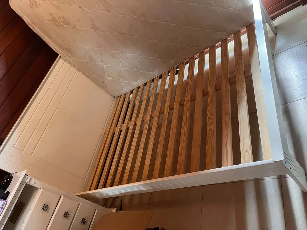 Cama de casal em madeira  - Foto 2