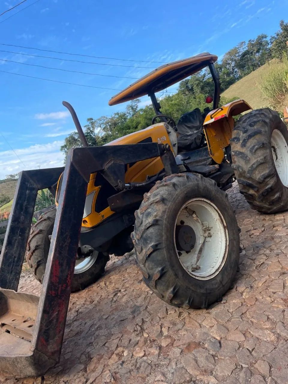Vendo trator Valtra oportunidade - Foto 3