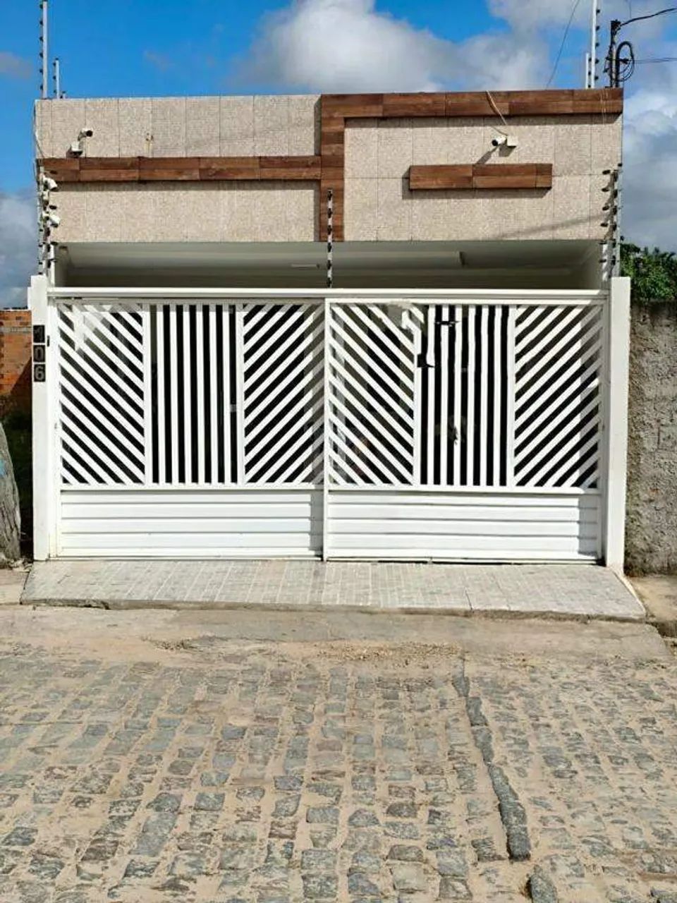 Espaço, Ventilação e Conforto no Marianga! Casa com 3 Salas e Lado da Sombra