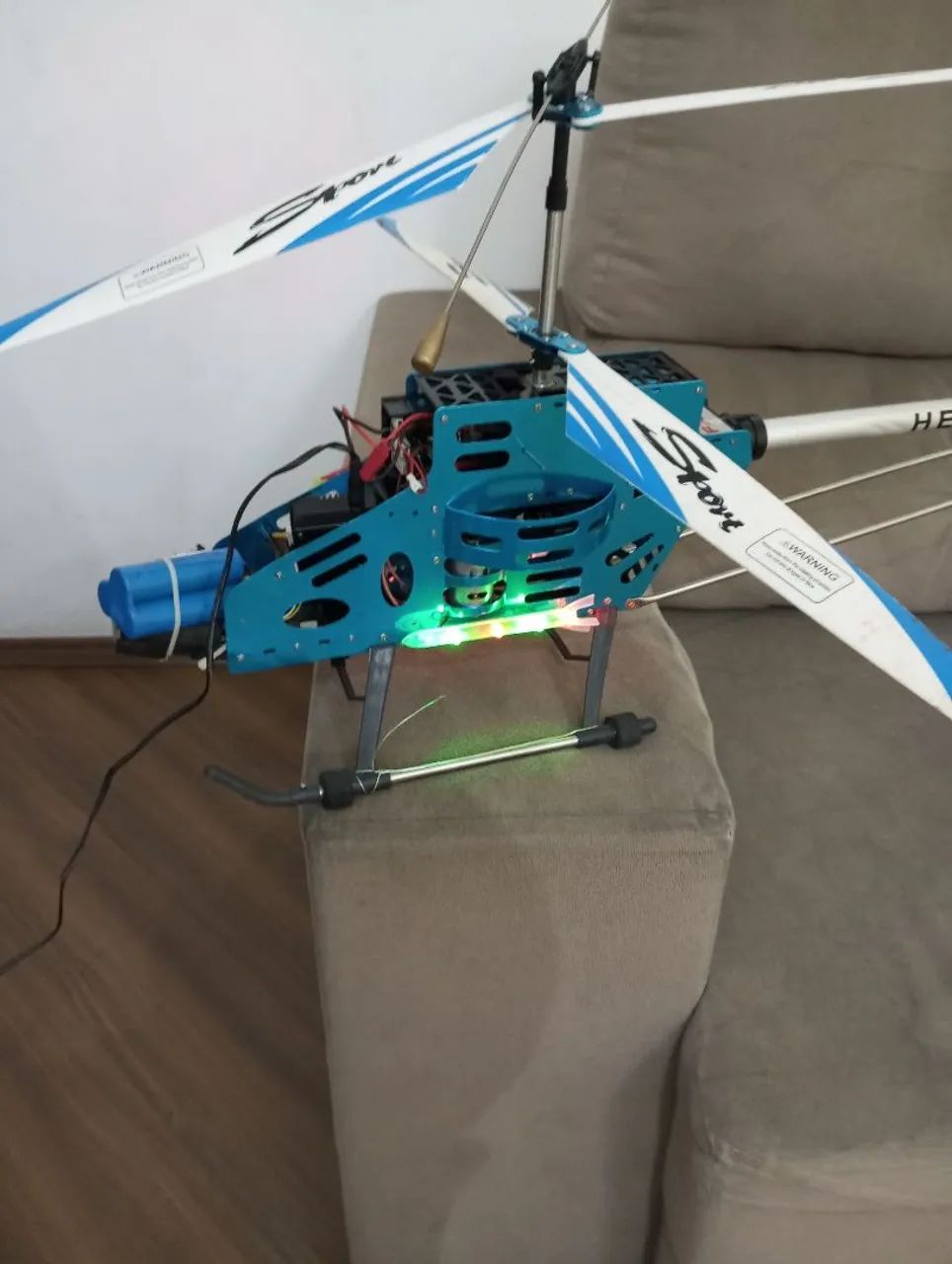 Helicóptero bateria  - Foto 5