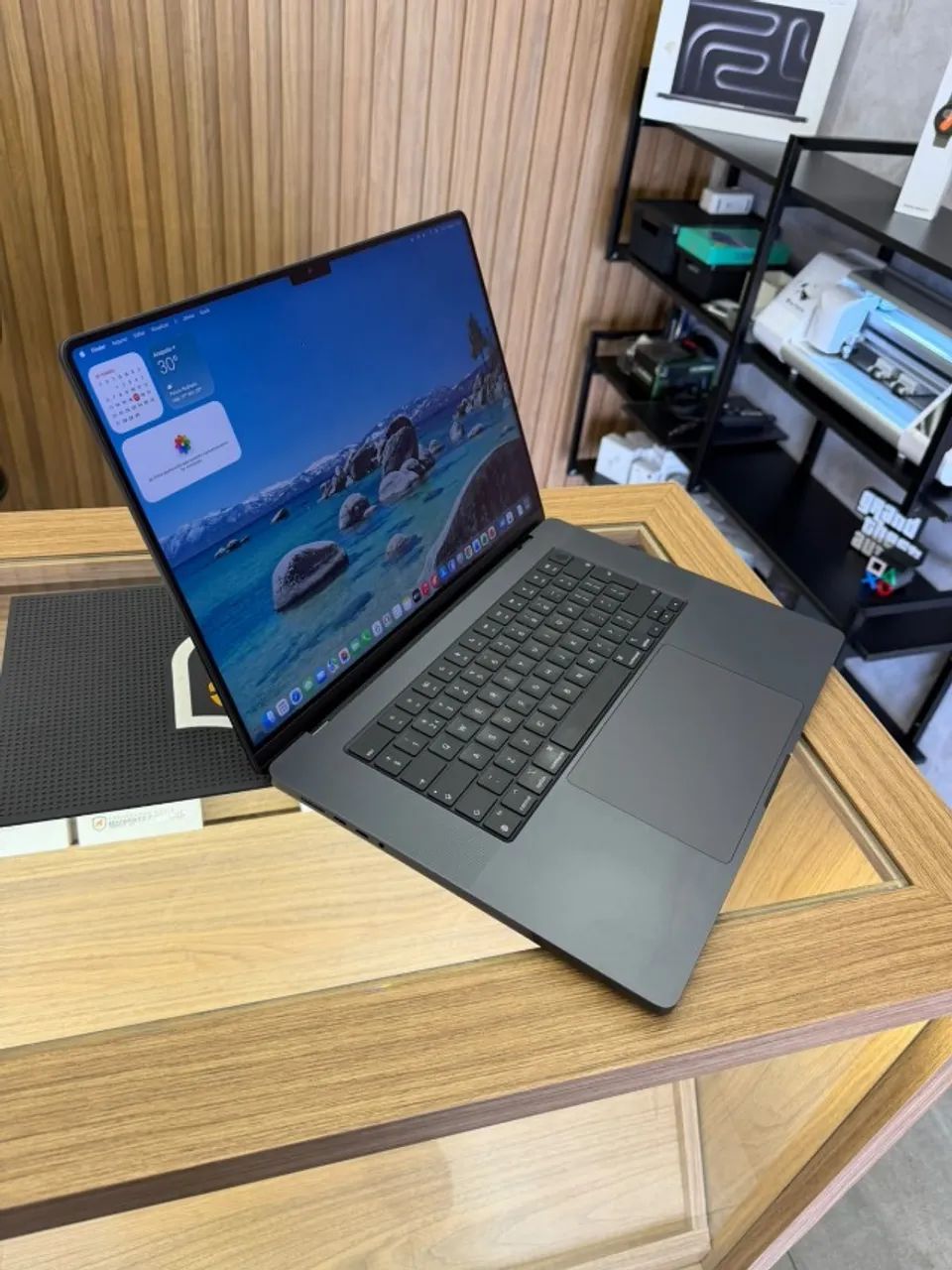 Macbook Pro M3 Pro 16" 18/512gb 97% (Anápolis) - Foto 2