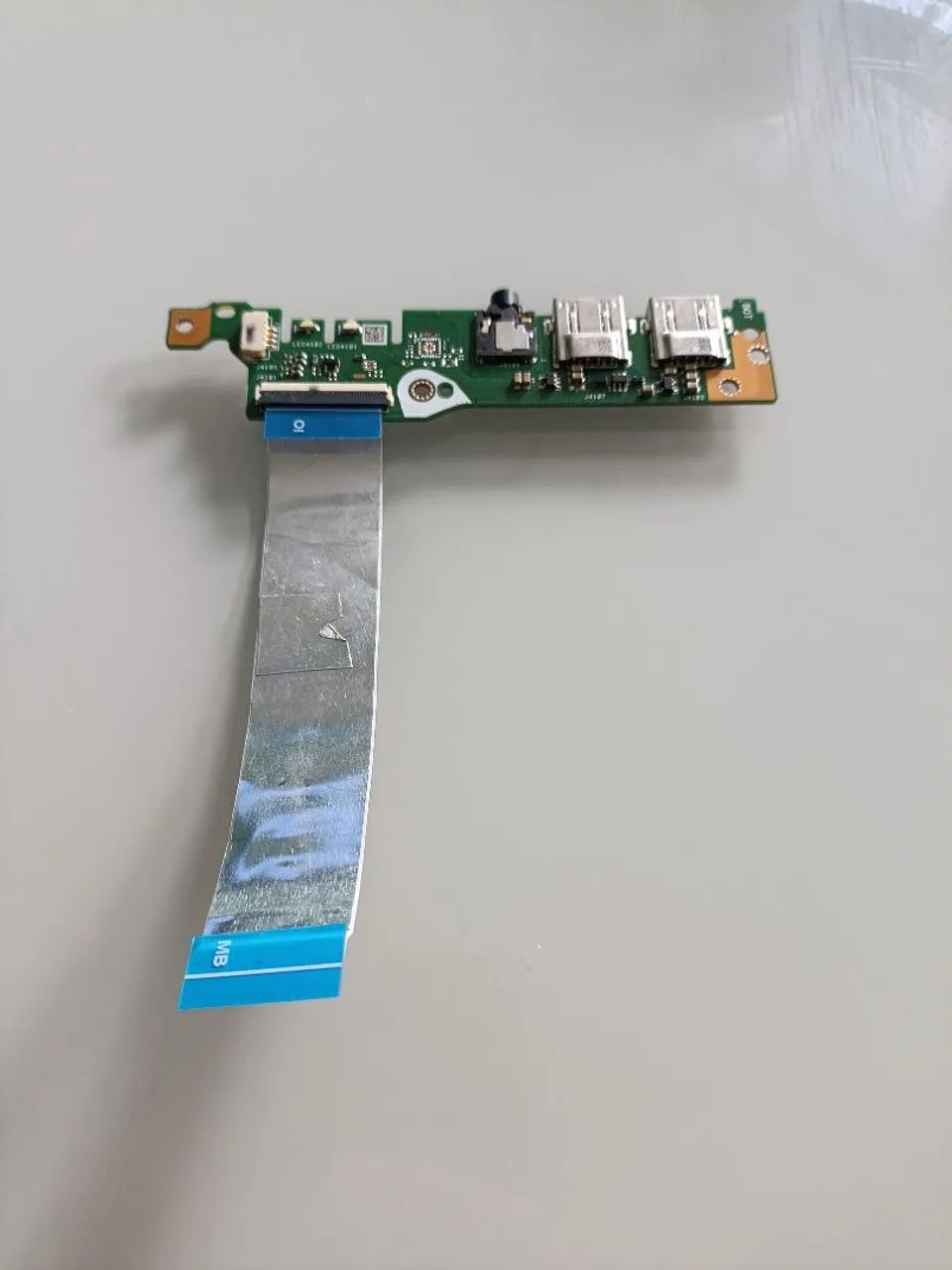 placa auxiliar de USB e áudio original para notebooks Asus, modelo X415JA/EA. - Foto 2