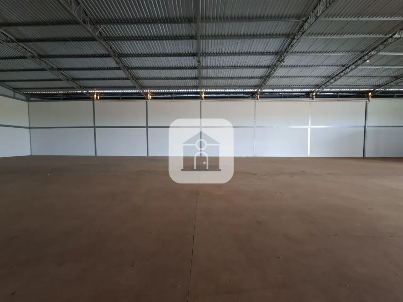 Galpão comercial para locação no bairro Laranjeiras - Foto 2