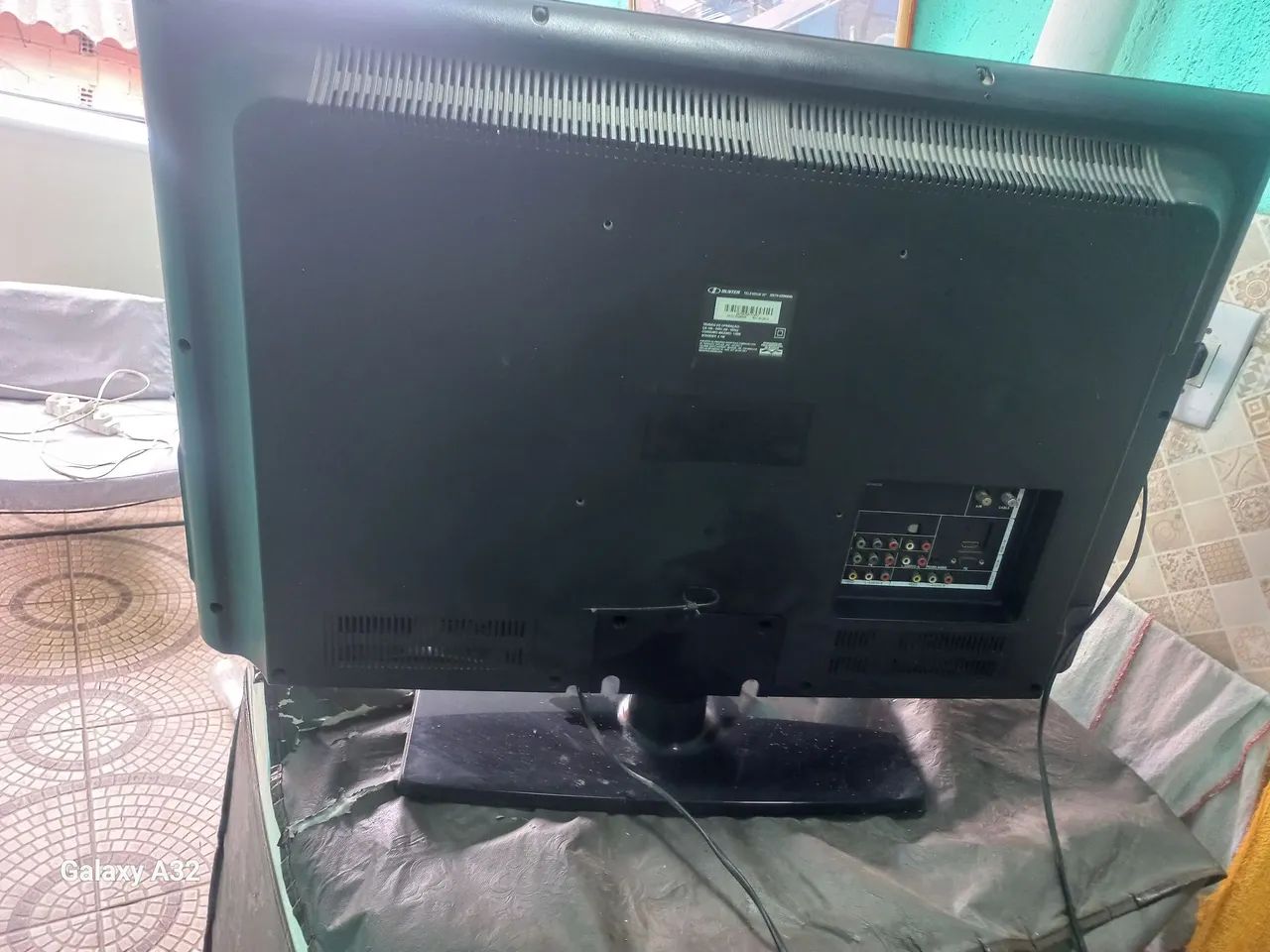 Tv buster 32 polegadas tela está branca  - Foto 5