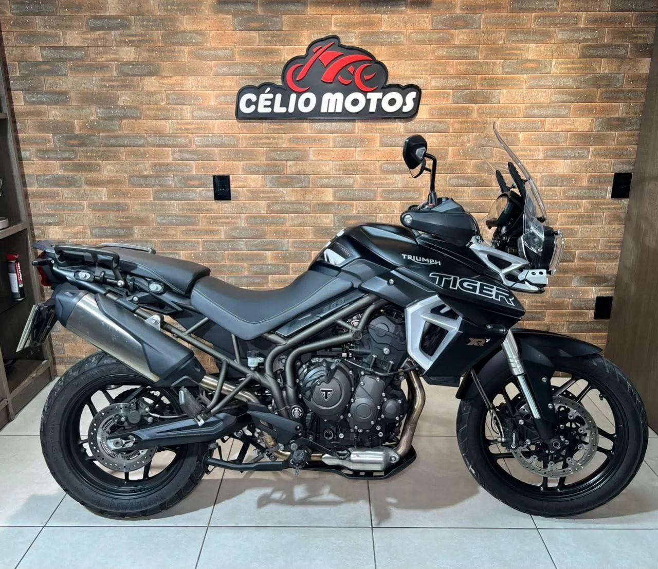 TIGER 800 XRT PRETA 2019/2020