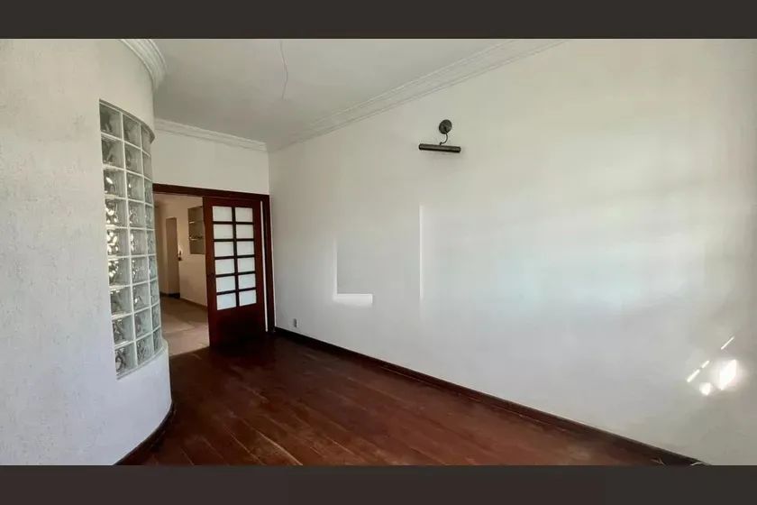 Casa à Venda - Padre Eustáquio, 3 Quartos, 242 m2