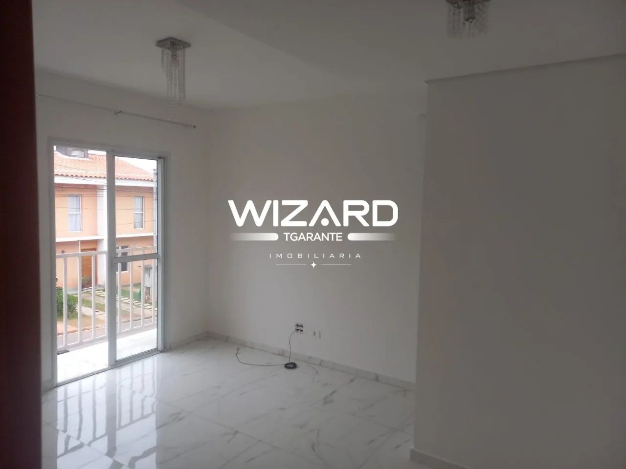 Casa de condomínio em Cotia com 100 m²