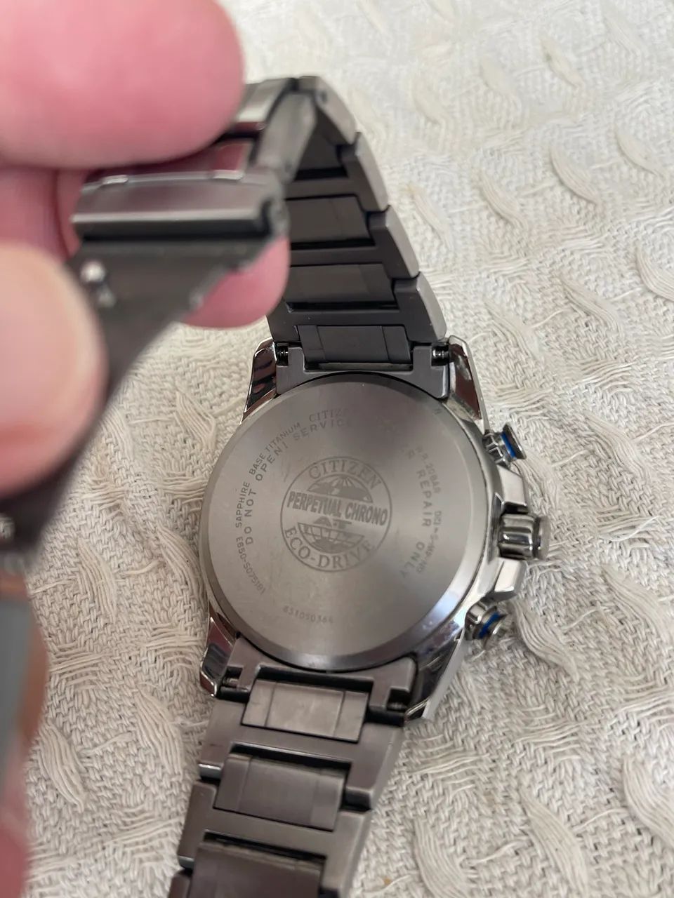 Relógio Citizen Eco-Drive AT4010-50E Titanium - Seminovo - Foto 4