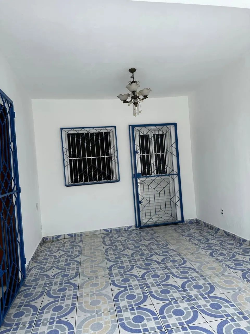 CASA PARA ALUGAR - RAÍZ