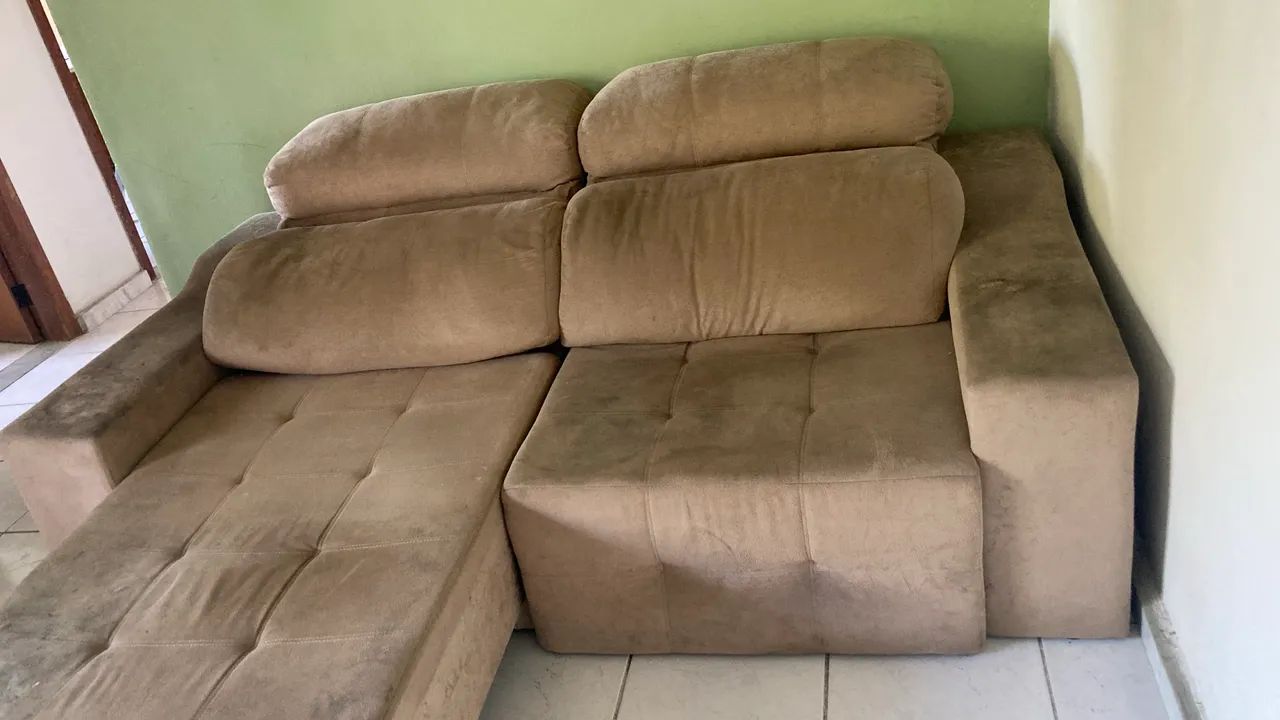 Sofá Retrátil Grande e Confortável  - Foto 3