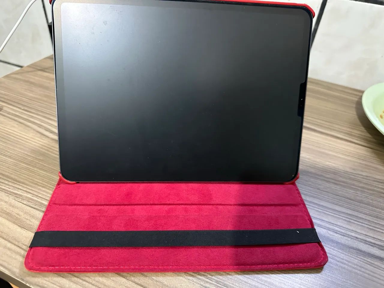 Vendo ou troco iPad 11 pro 