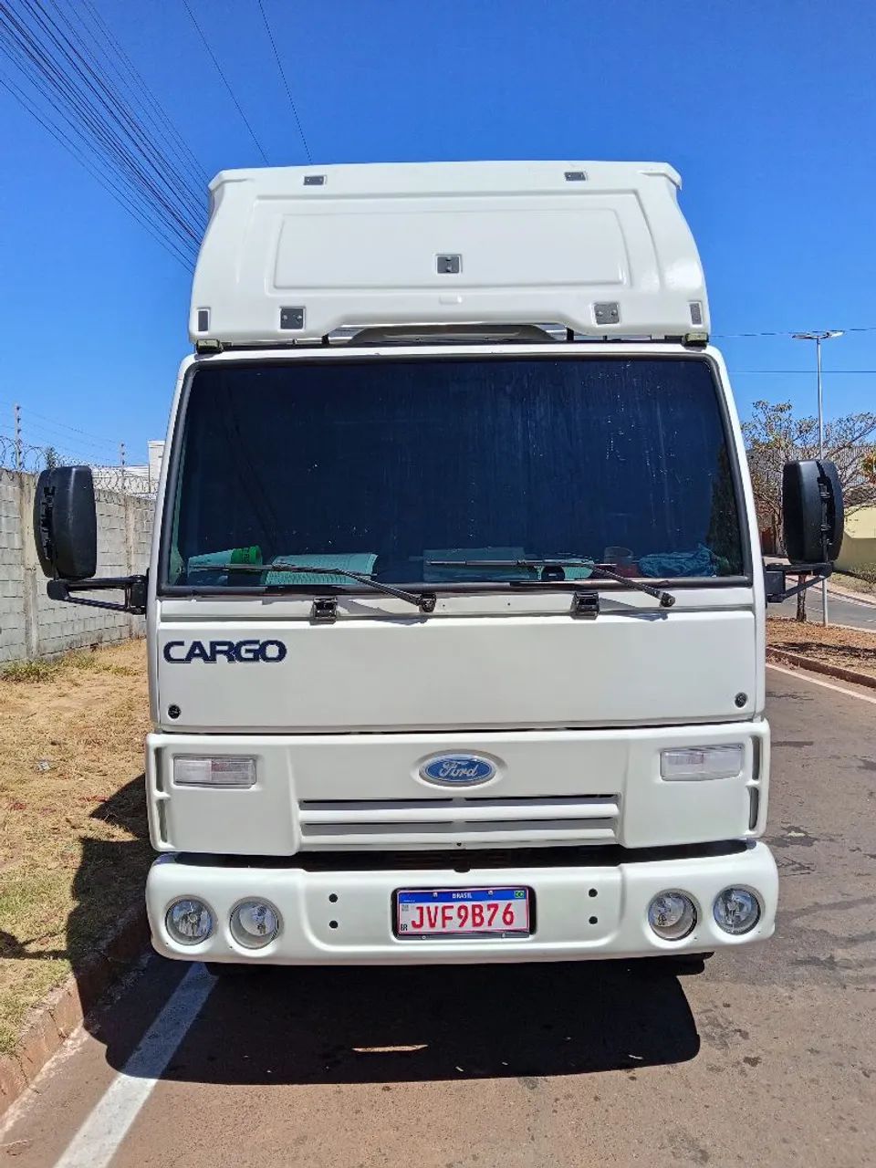 Ford cargo 712