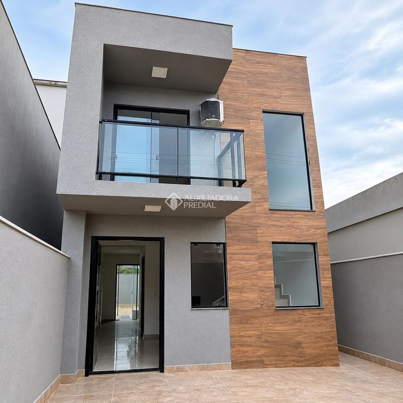 CASA PARA LOCAÇÃO RIO VERMELHO