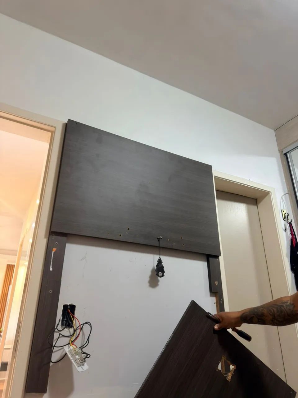 TV Panel453011751474319360