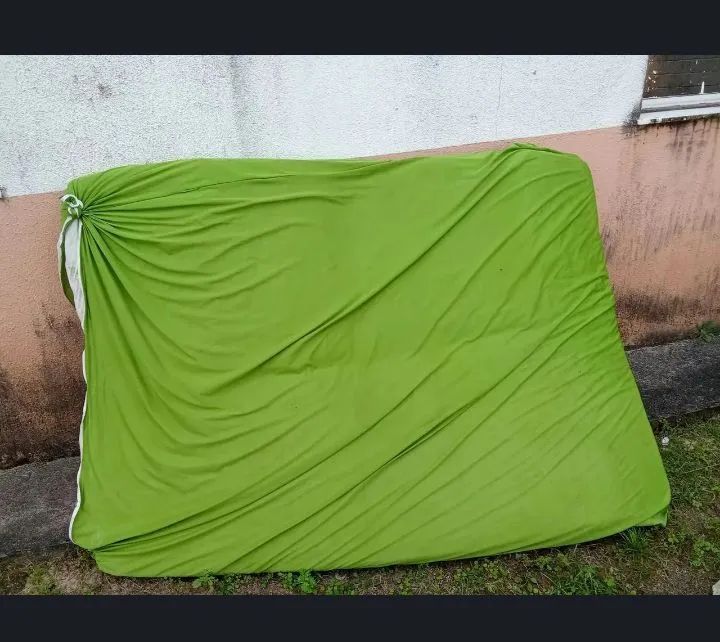 Vendo colchão de casal 