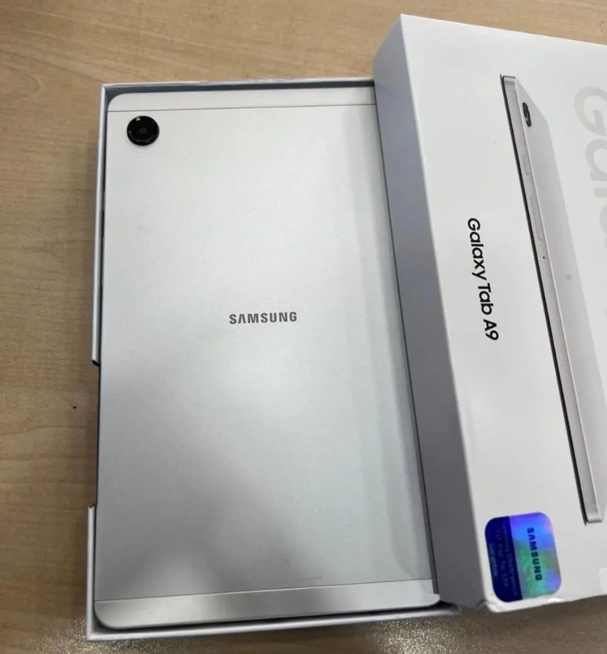 新品未開封　Samsung Galaxy Tab A9 グレー Tablet Samsung Galaxy Tab A9+ X216B | Grafite, Tela 11