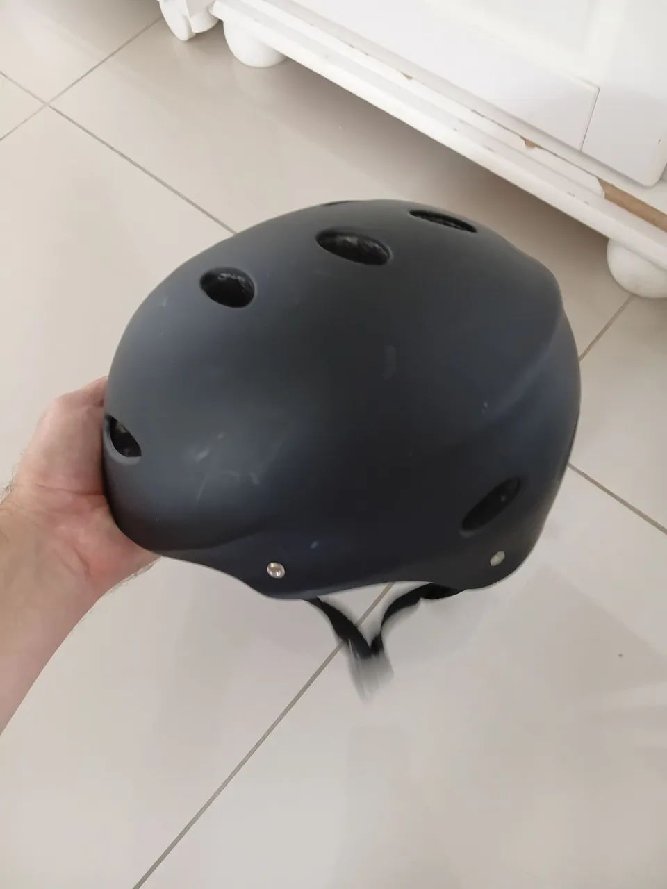 Capacete de proteção para patins e skate
