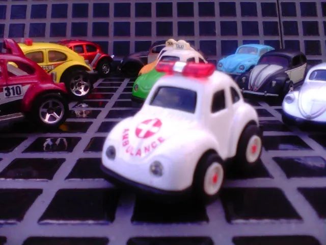 MINIATURA VW AMBULANCE 1/87 - HO - Foto 2