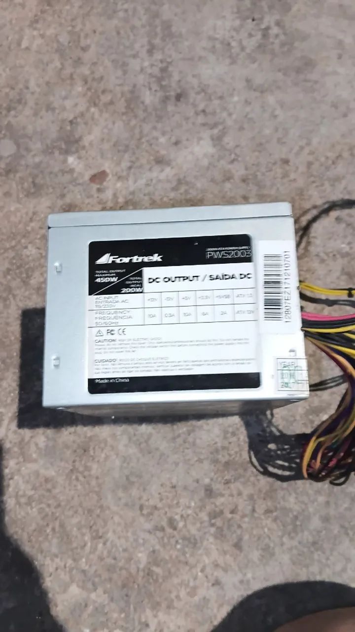 Fonte de pc fortrek