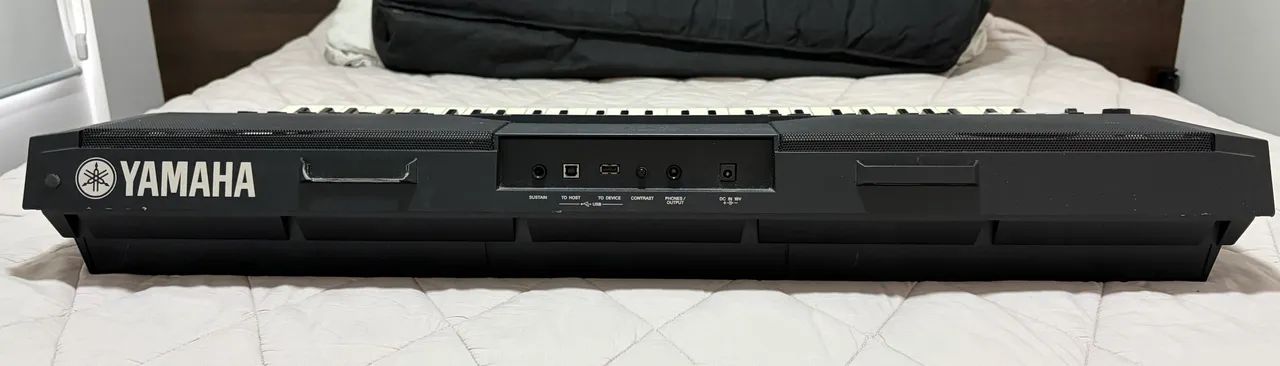 Teclado Yamaha PSR-S550 usado - Foto 3